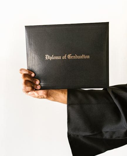 Высшее образование купить диплом с занесением