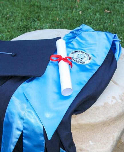 Куплю диплом с проводкой в вузе быстро и надежно